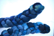 Load image into Gallery viewer, Wool Roving, 8 oz BFL hand painted Roving, Hand dyed roving